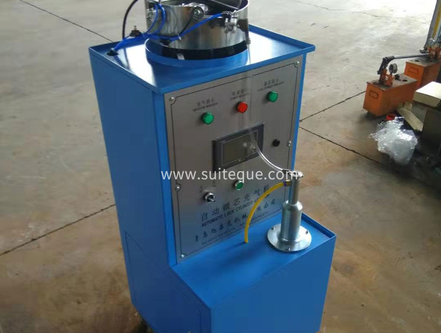 Lock core machine